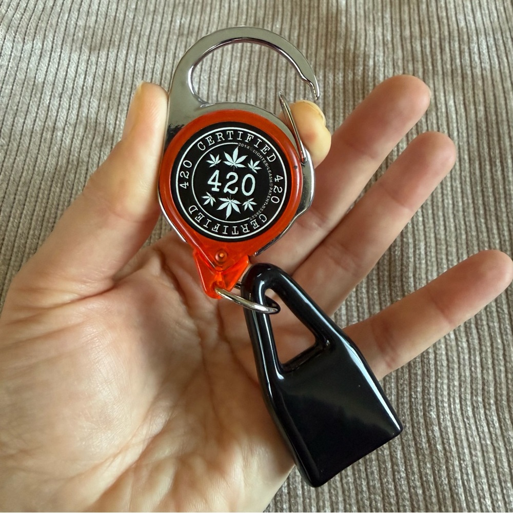 Black and Orange Keychain Carabiner Leash - Picture 10 of 10